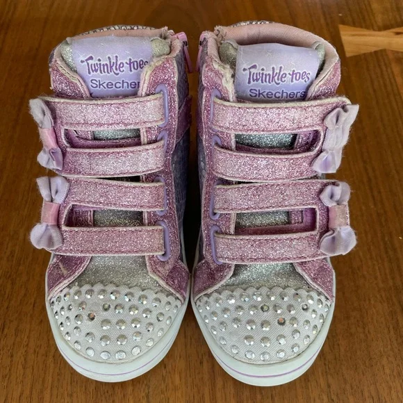 SKECHERS
Twinkle Toes Miss Holla Glam Light-Up High Top Sneakers. - Picture 1 of 11